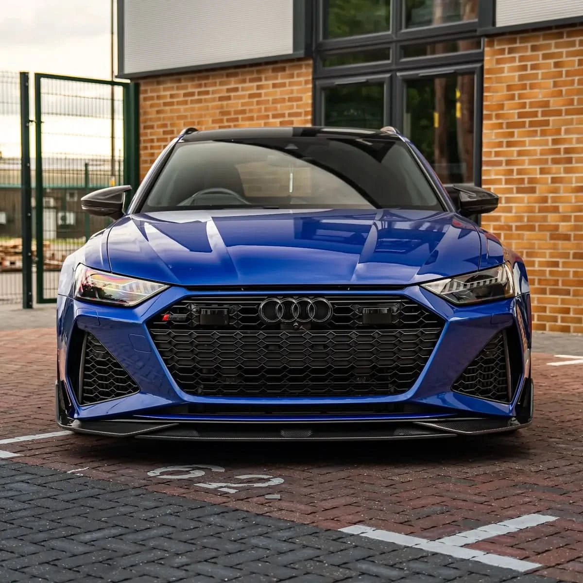 Audi RS6 / RS7 C8 (2020+) – MSY Style Pre - Preg Carbon Fiber Front Splitter - Exotics Carbon Design