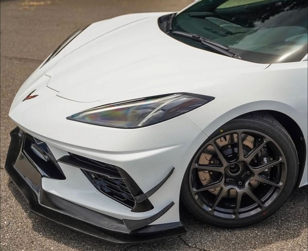 Chevrolet Corvette C8 – Carbon Fiber Front Bumper Fog Light Lamp Cover Trim - Exotics Carbon Design