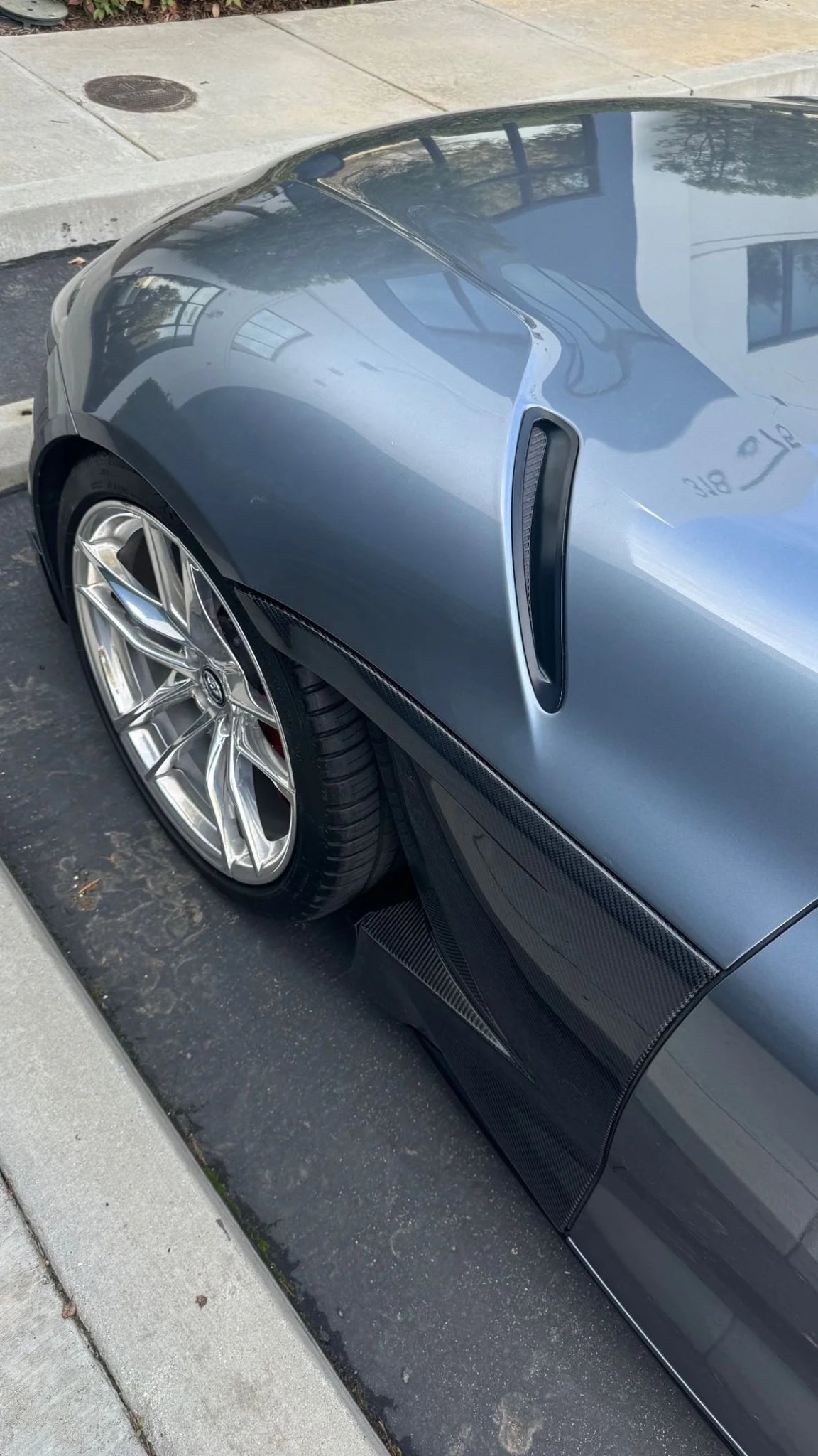 EVS Style Carbon Fiber Front Fenders – Toyota GR Supra MK5 (A90/A91, 2020–2024) - Exotics Carbon Design