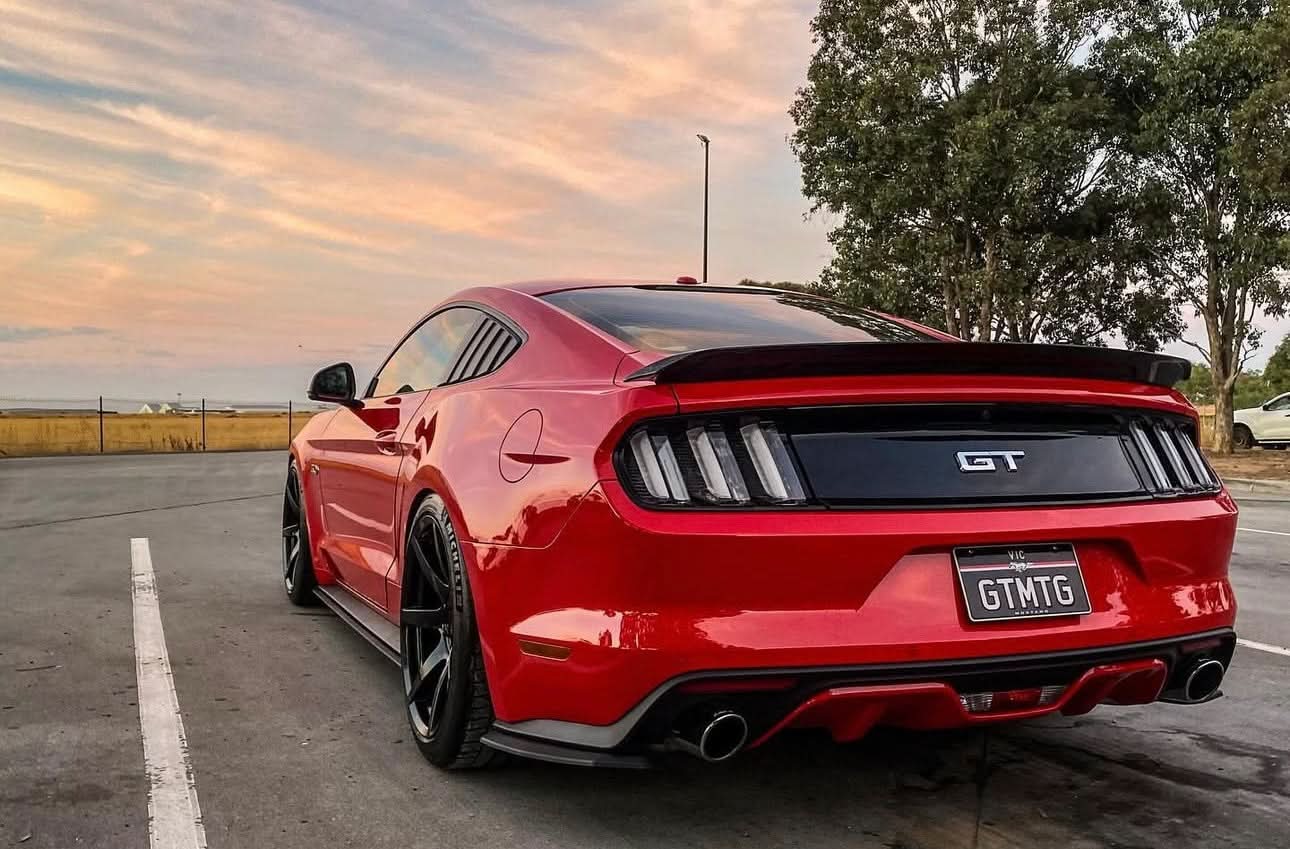 Gloss Black Trunk Spoiler – Ford Mustang (2015–2022) - Exotics Carbon Design