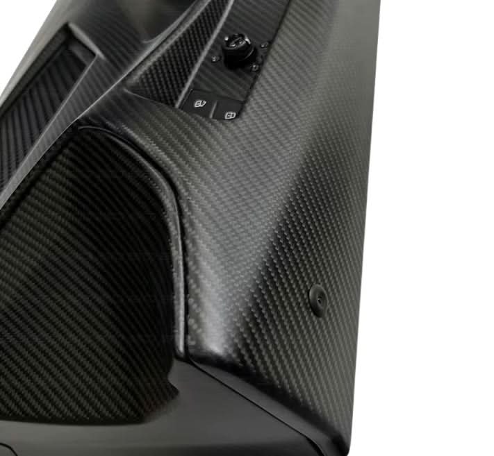 STO Style Carbon Fiber Inner Door Panels For Lamborghini Huracán LP580/LP610/EVO - Exotics Carbon Design