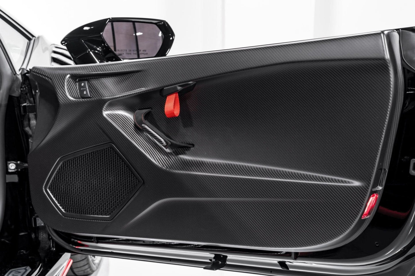 STO Style Carbon Fiber Inner Door Panels For Lamborghini Huracán LP580/LP610/EVO - Exotics Carbon Design