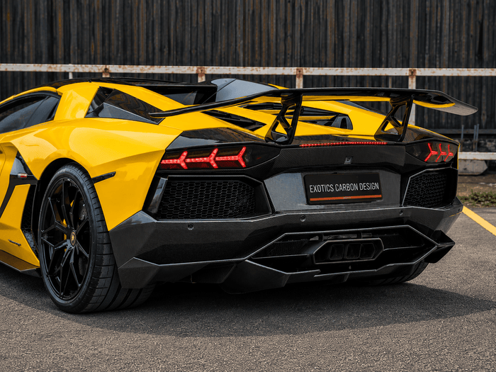 Where Can I Buy the Best Carbon Fiber Parts for My Lamborghini? The Ultimate Buyer's Guide - Exotics Carbon Design
