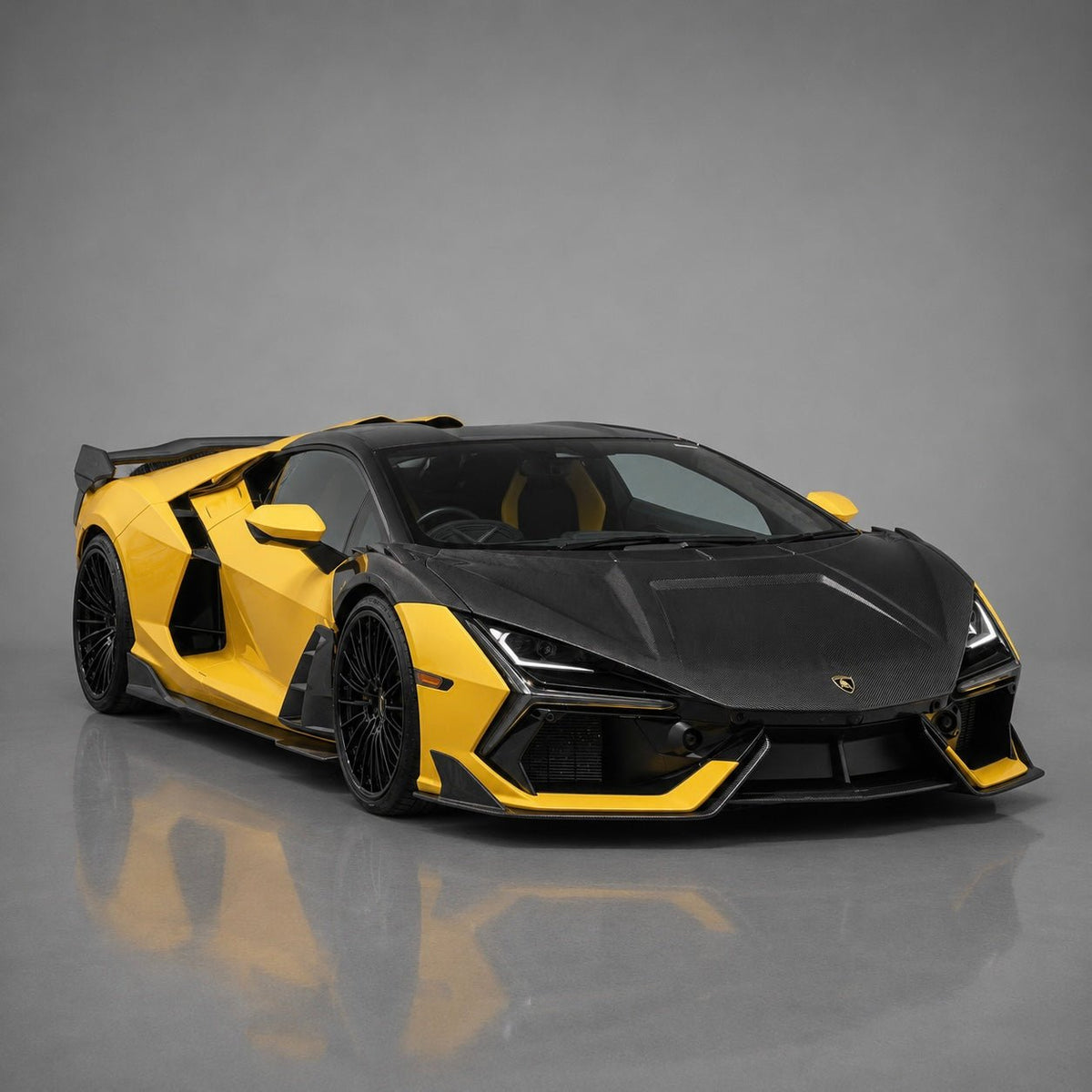LAMBORGHINI REVUELTO - Exotics Carbon Design