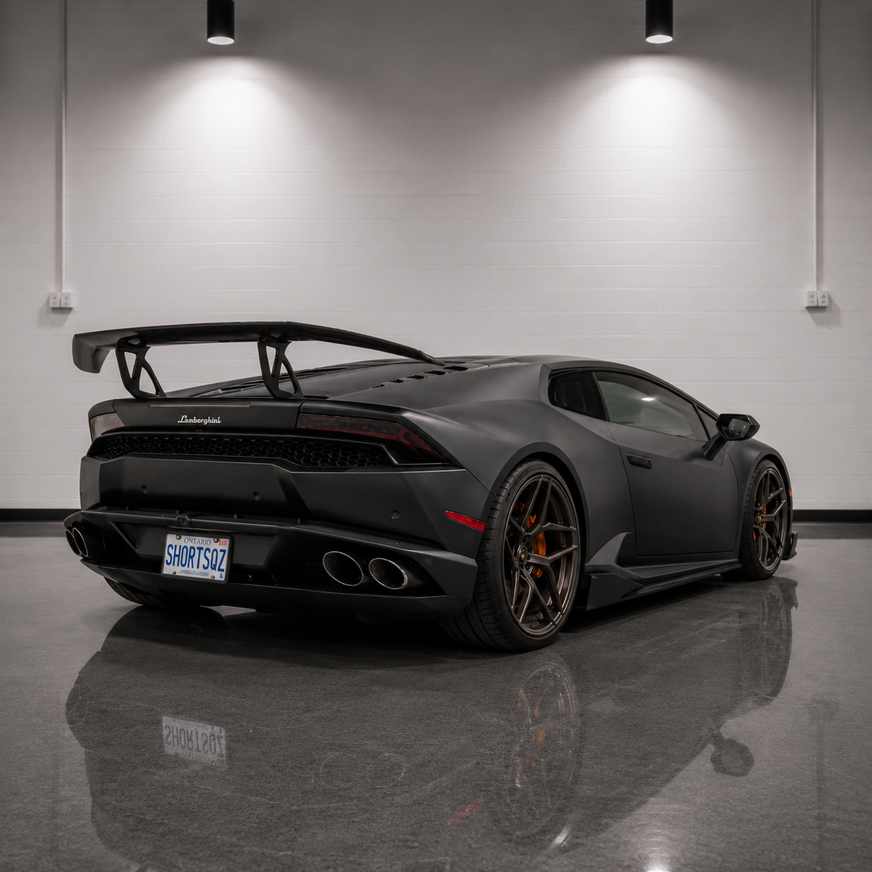Lamborghini Huracan Carbon Fiber Artisan Wing with Base Panel