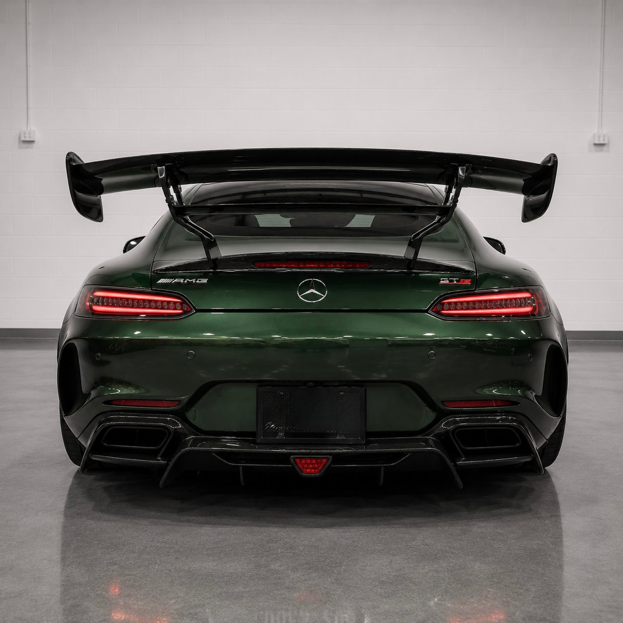 Mercedes-AMG GTS / GTC / GTR Black Series Style Carbon Fiber Rear Wing