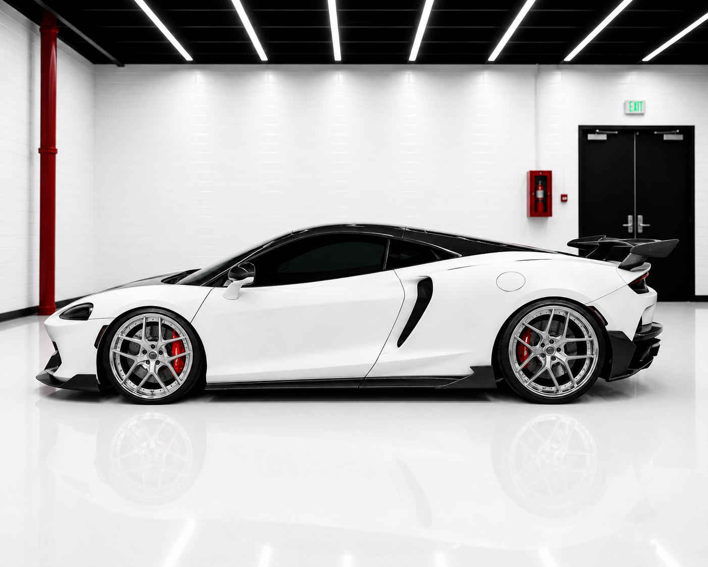 McLaren GT V-Style Carbon Fiber Side Skirts