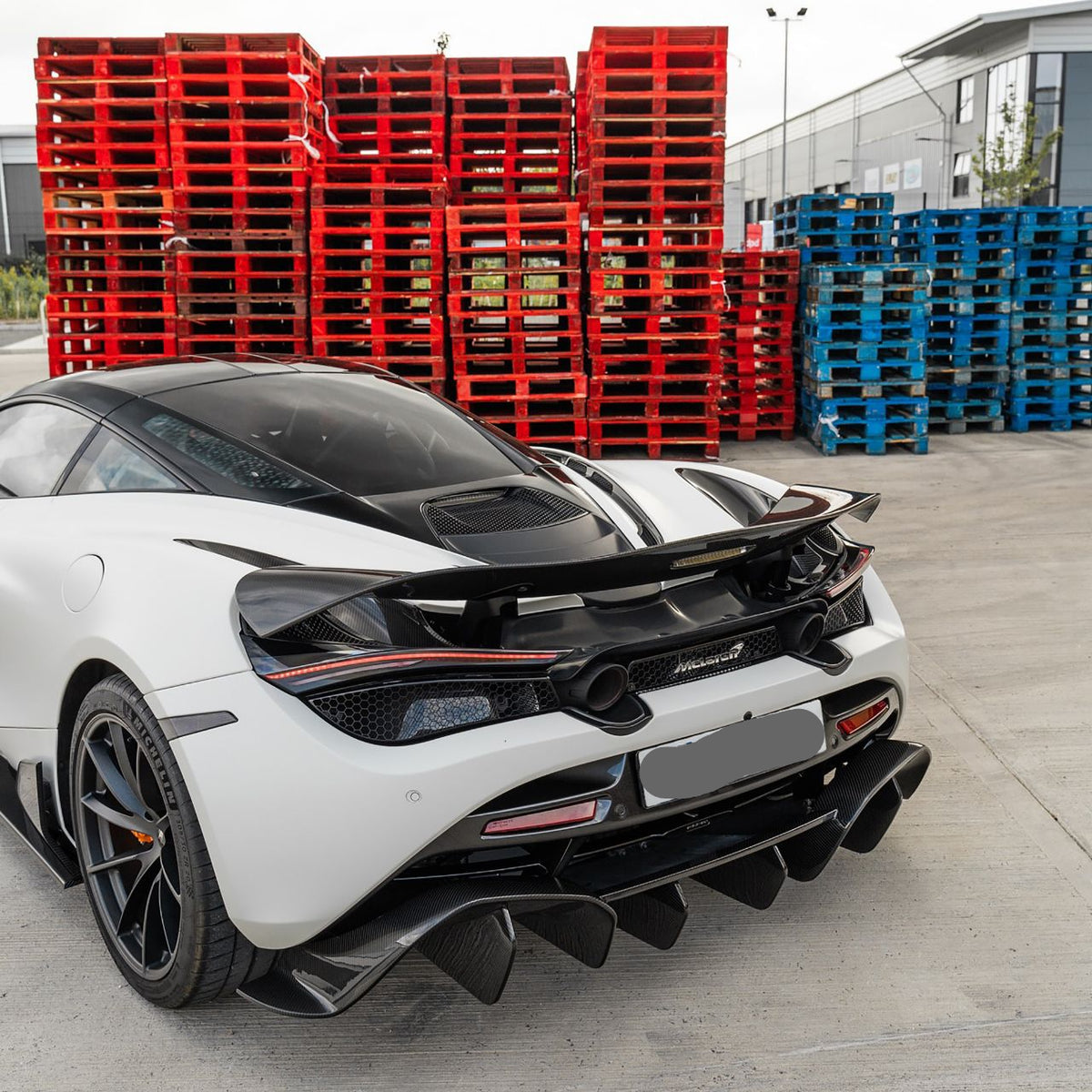 McLaren 720S V-Style Carbon Fiber Rear Diffuser