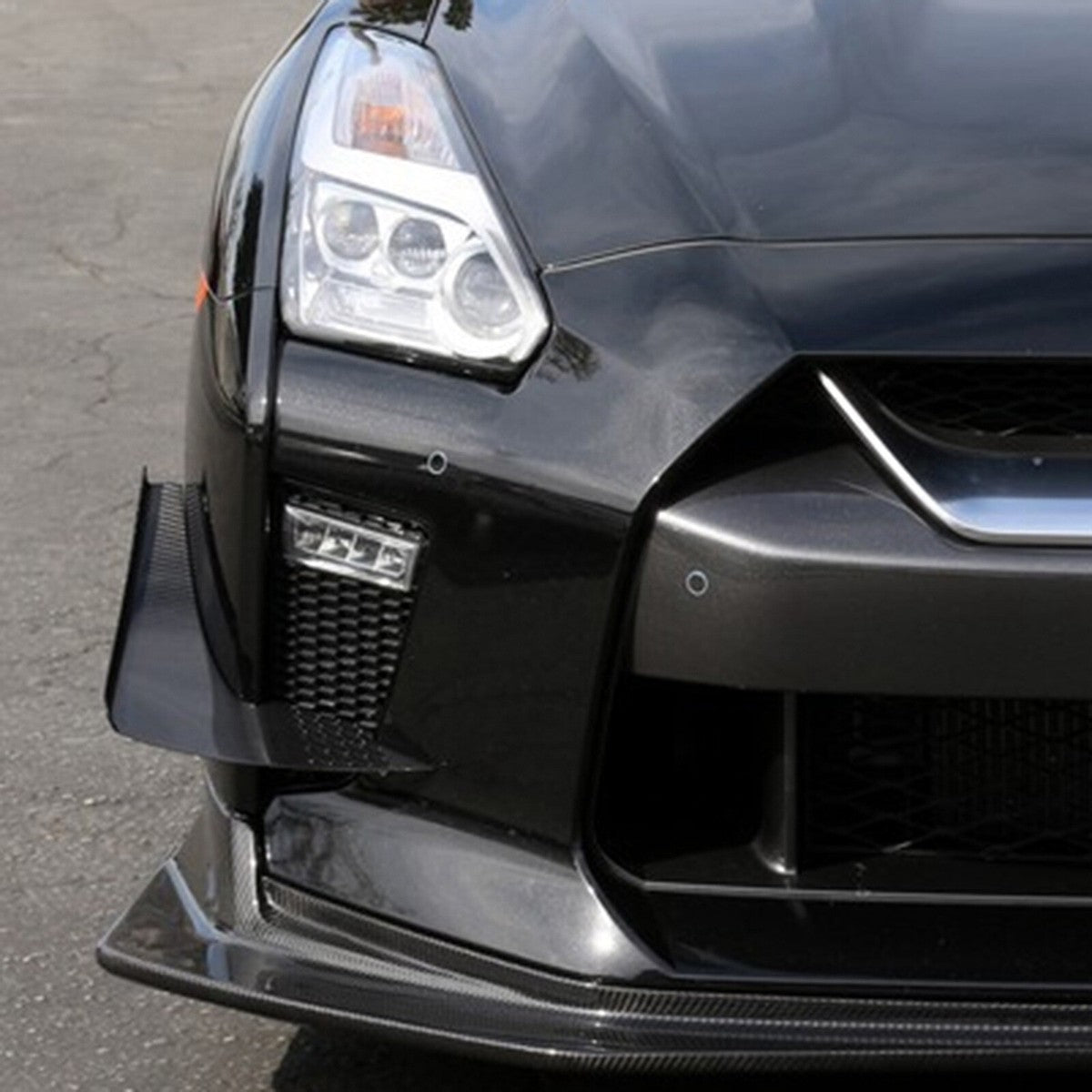 APR Performance Front Bumper Carbon Fiber Canards for 2017+ Nissan GT-R (R35)