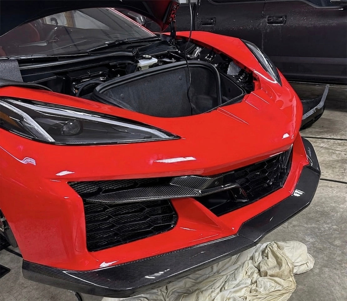 Chevrolet Corvette C8 Z06 Carbon Fiber Front Grille Trim Set (2023+)