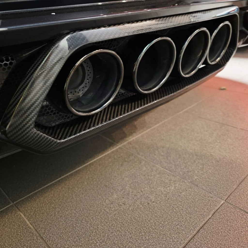 C8 Z06/ERay Corvette Carbon Fiber Rear Bumper Diffuser Exhaust Tail Pipe Surround Trim Cover