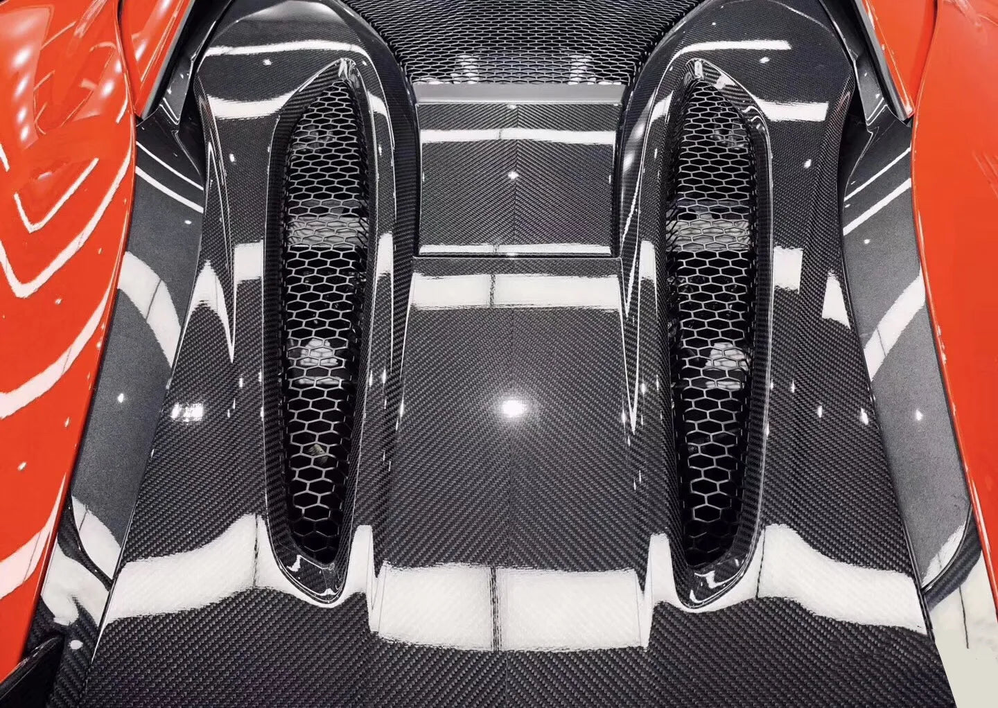 McLaren 540C / 570S / 570GT Carbon Fiber Rear Engine Cover
