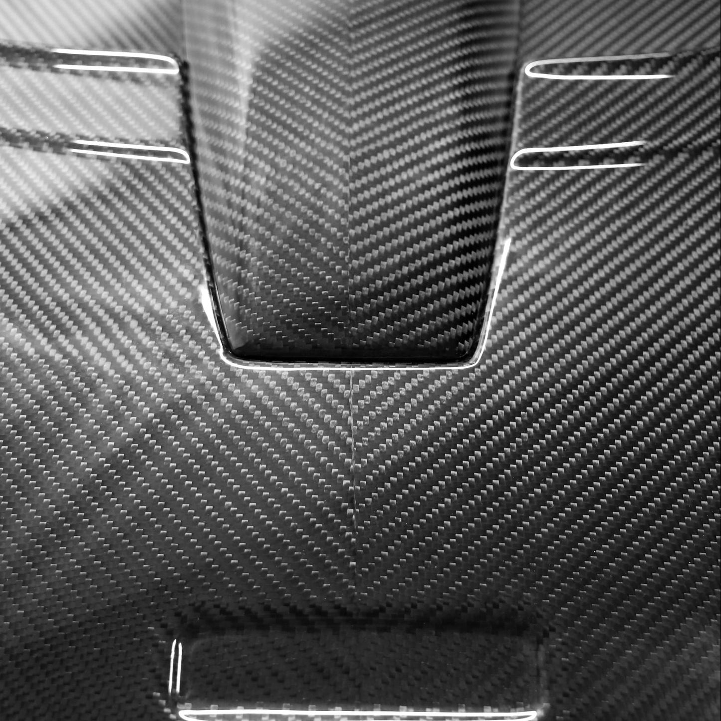 P1 Style Carbon Fiber Vented Front Hood – McLaren 720S (2017–2023) - Exotics Carbon Design