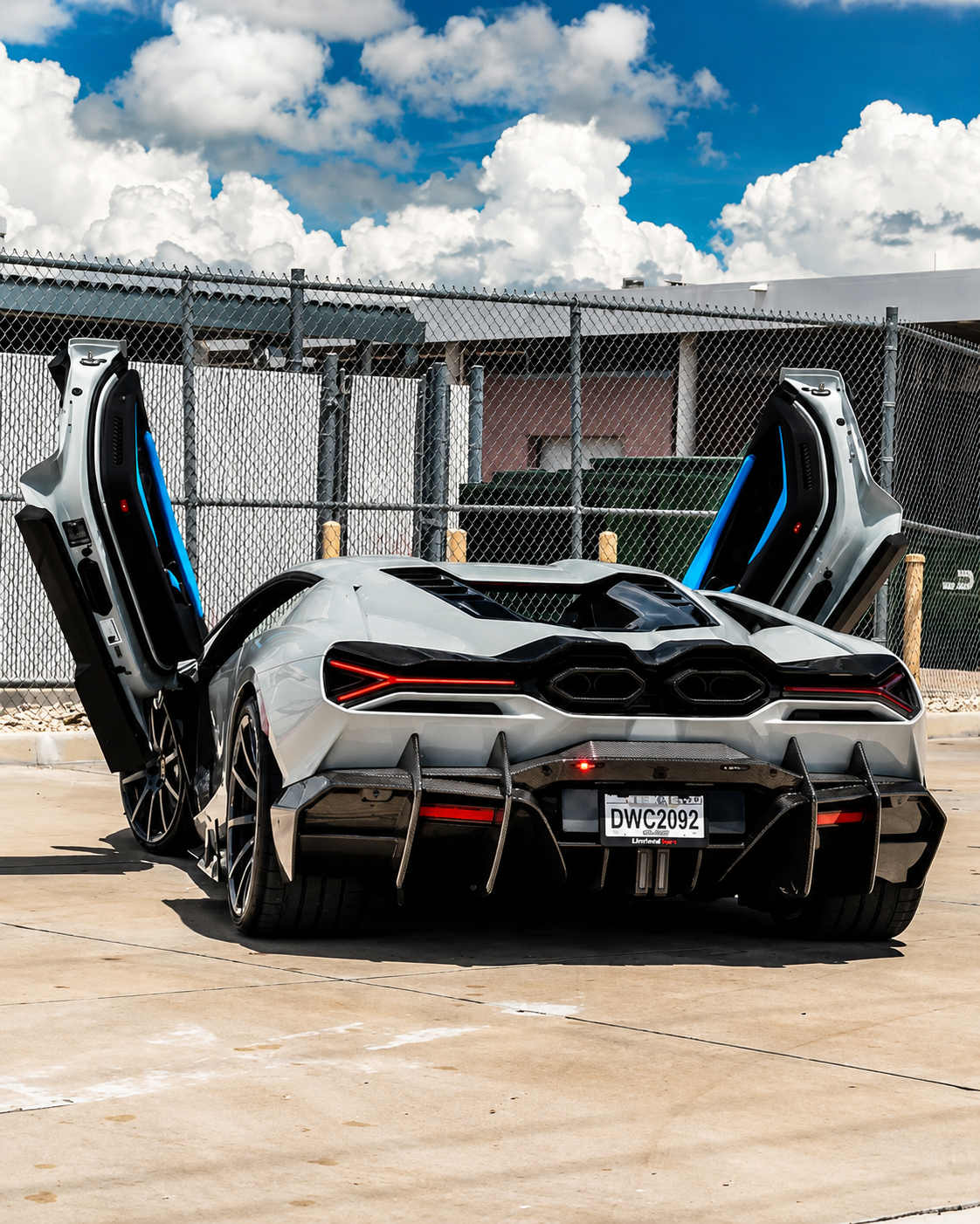 Lamborghini Revuelto - MSY Style Carbon Fiber Rear Diffuser