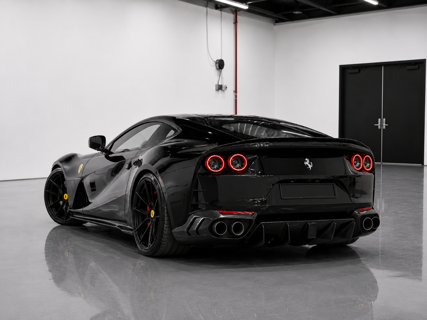 Ferrari 812 Superfast – Carbon Fiber Rear Diffuser with Integrated LED Light