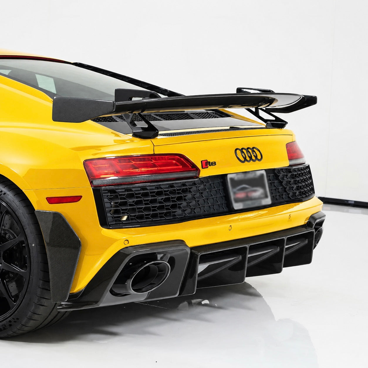 Audi Race-Performance Style Carbon Fiber Rear Wing – Audi R8 Gen 2 (2016–2019)
