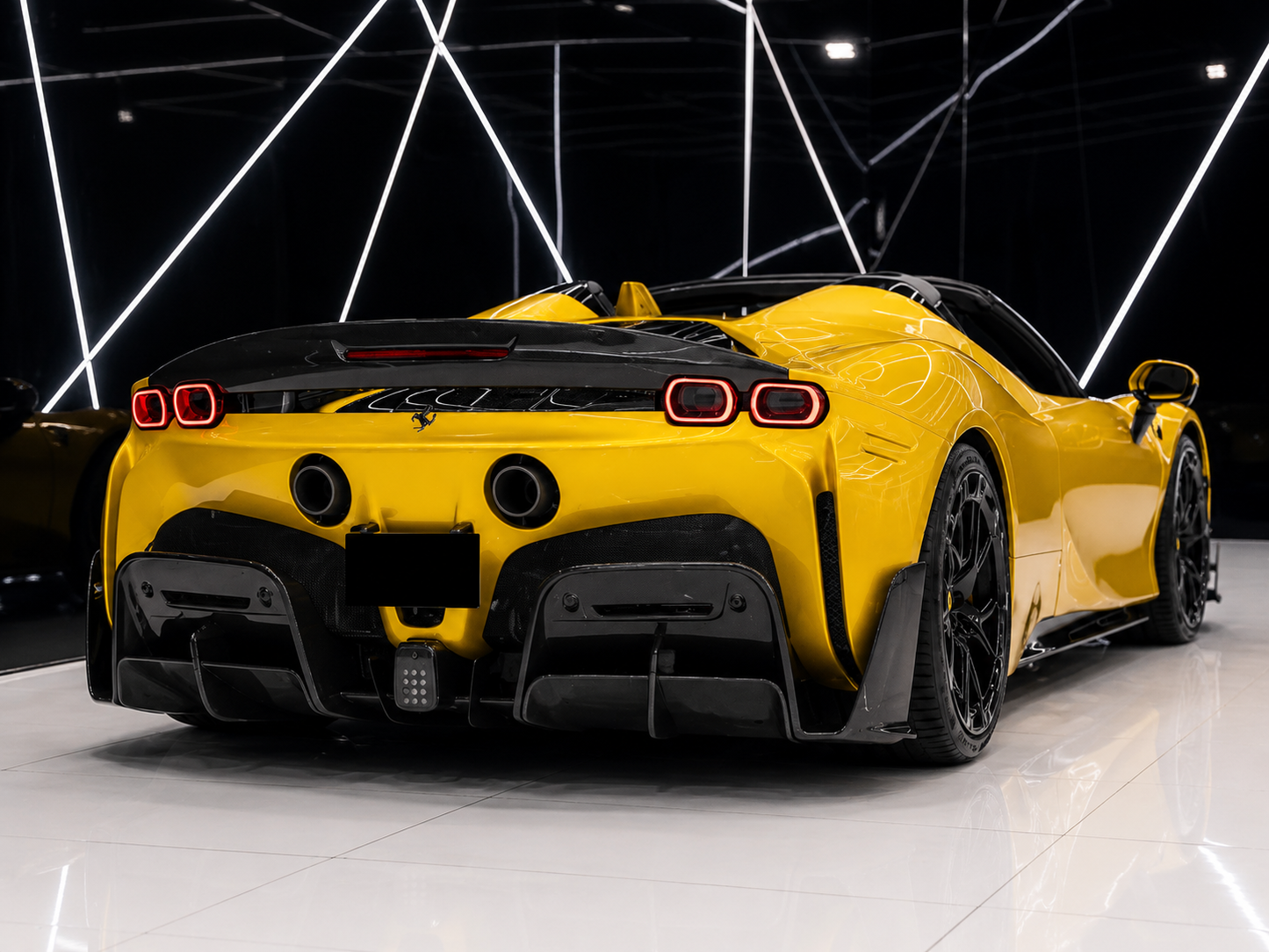 Ferrari SF90 - Carbon Fiber Back Diffuser