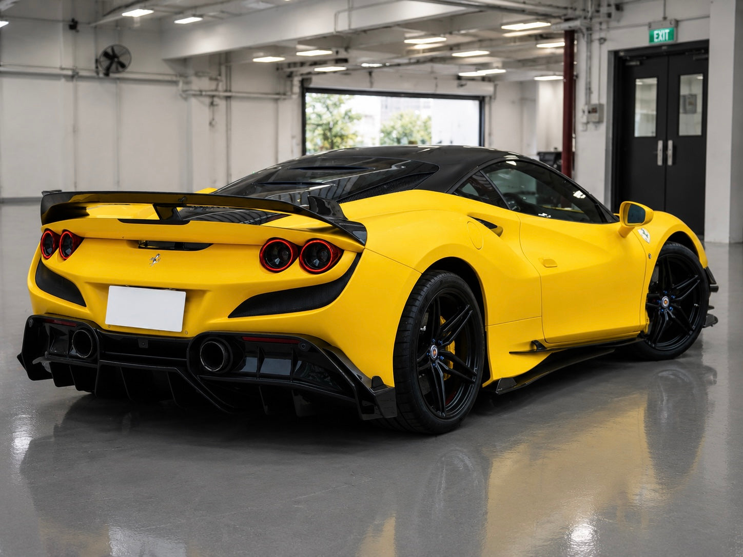 Ferrari F8 Tributo – Carbon Fiber Side Skirts