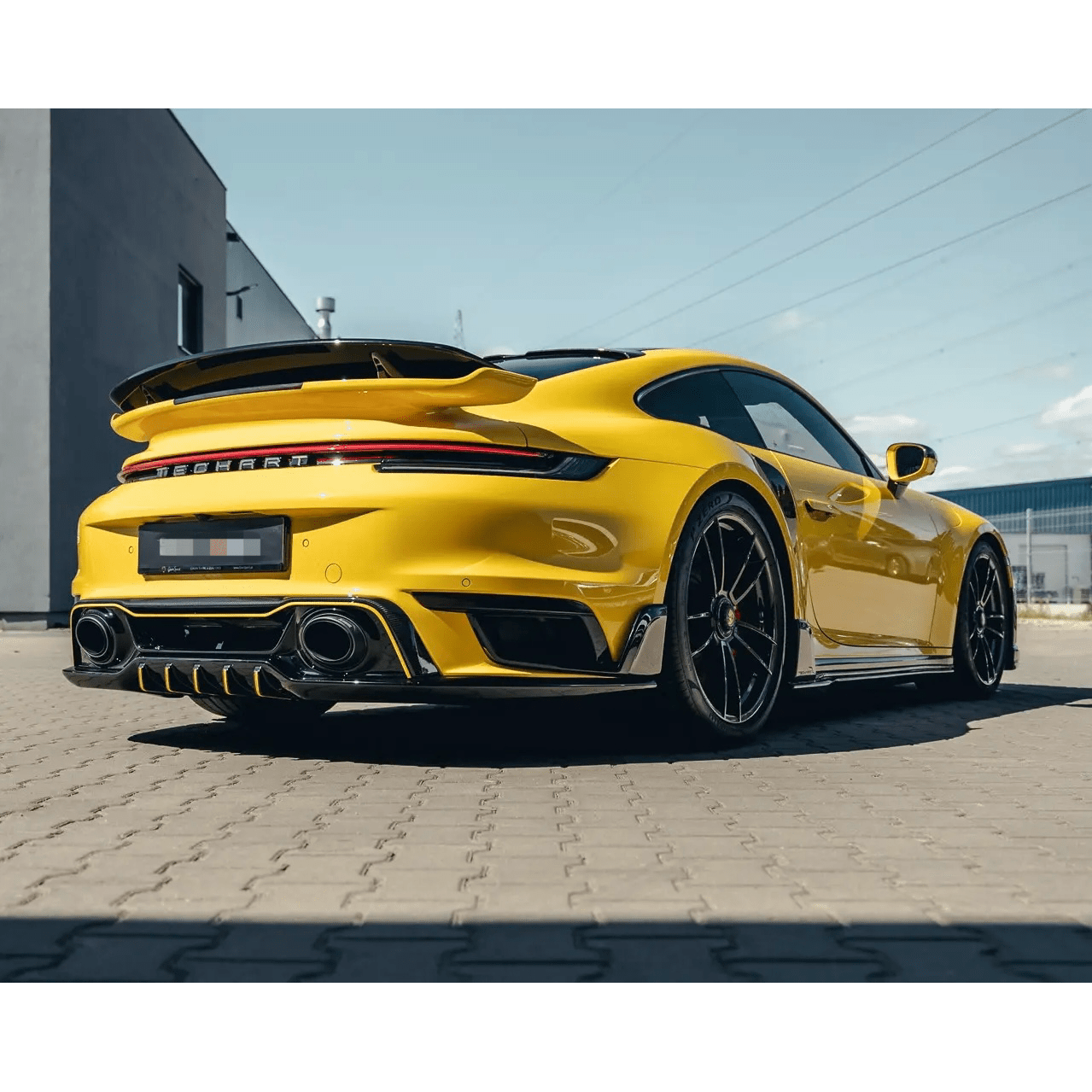 Full Carbon Fiber Body Kit – Porsche 911 Turbo S (992)