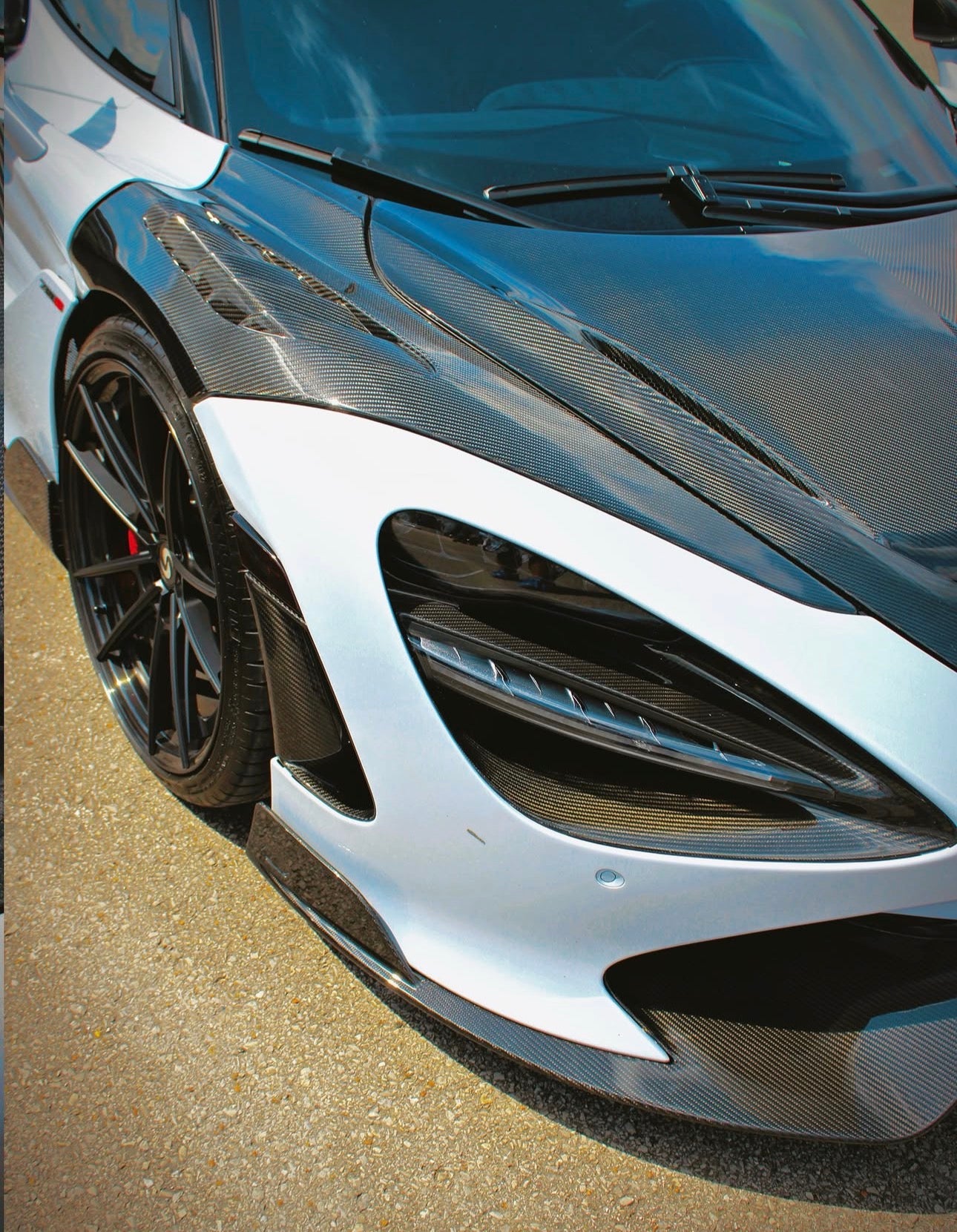 McLaren 720S V Style Carbon Fiber Front Fenders