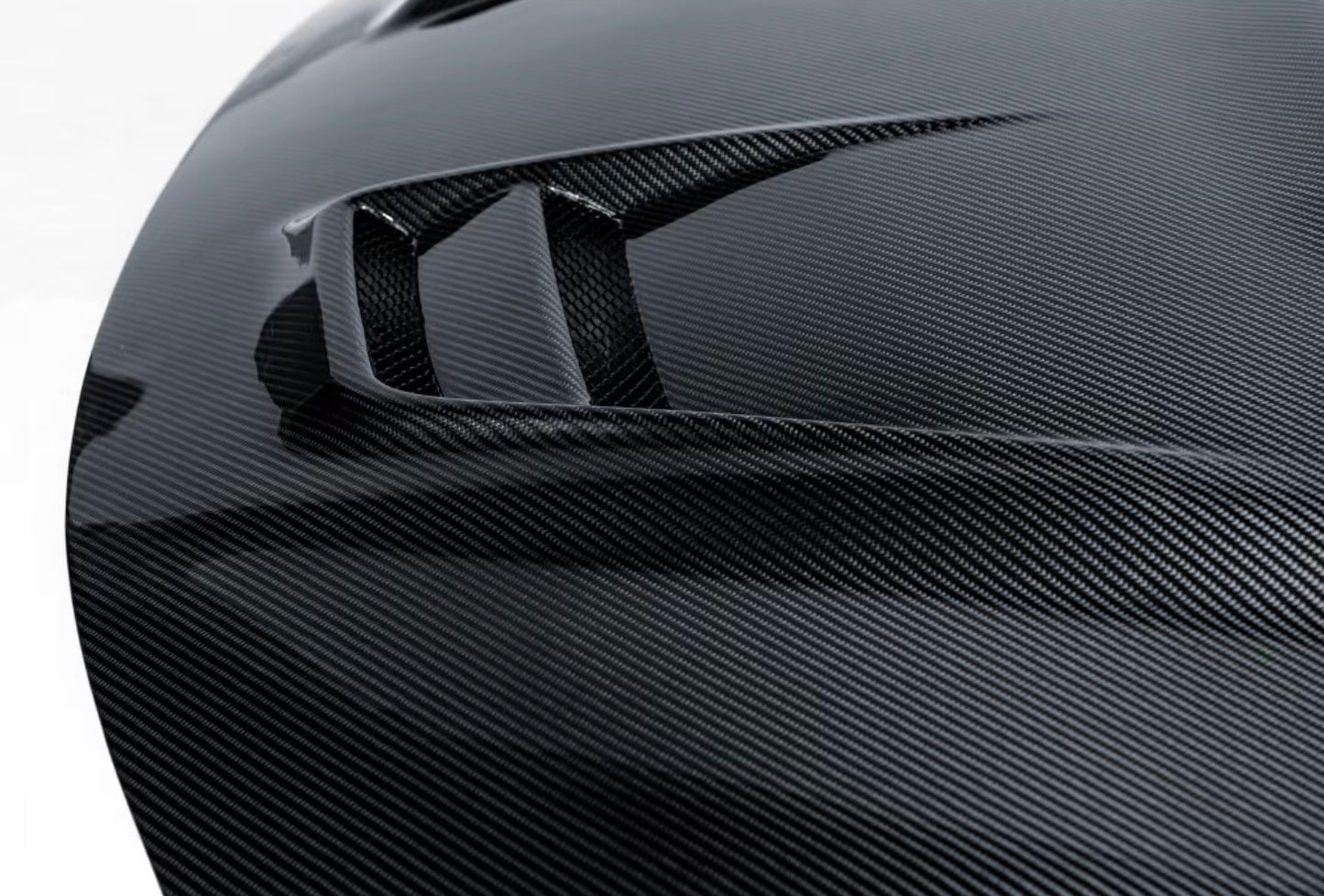 BMW G87 M2 – Carbon Fiber Vented Front Hood - Exotics Carbon Design
