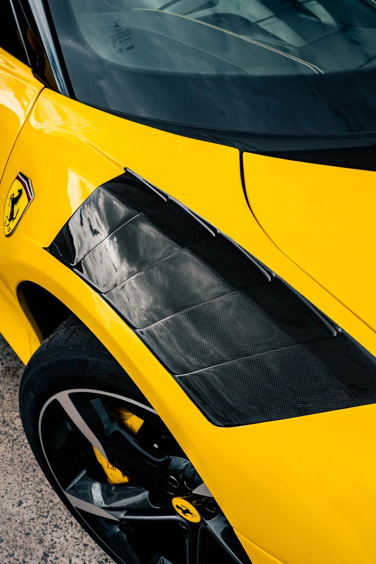 Ferrari SF90 Carbon Fiber Side Vented Fenders
