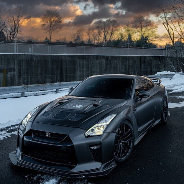 17-22 Nissan GT-R R35 V2 CMST Style Carbon Fiber Engine Show Vented Hood
