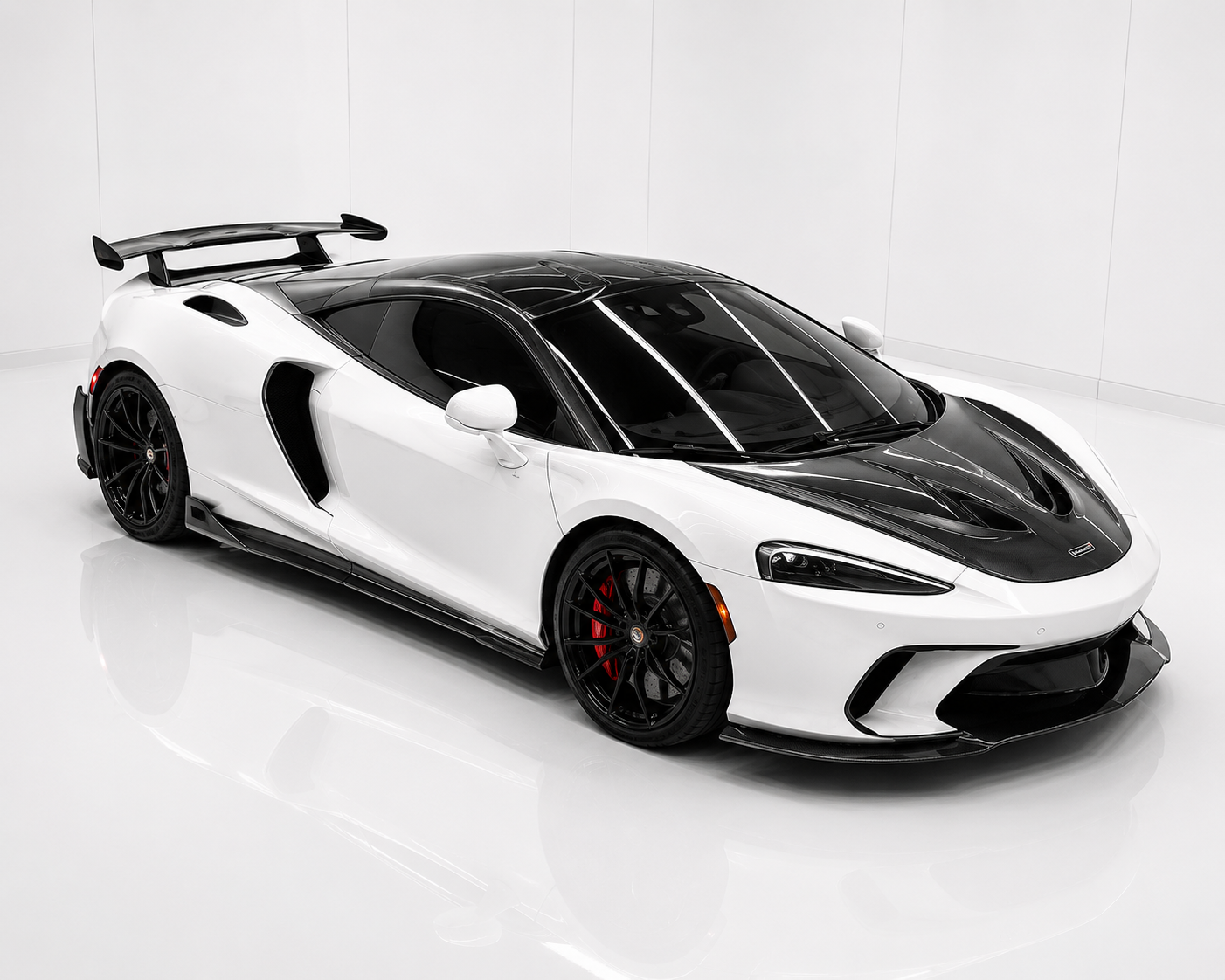 McLaren GT V-Style Carbon Fiber Side Skirts