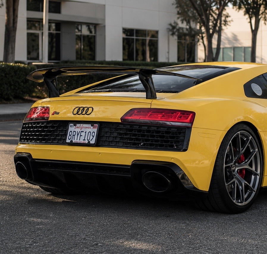 Audi R8 (2016-2024) - Carbon Fiber Track-Inspired Rear Wing