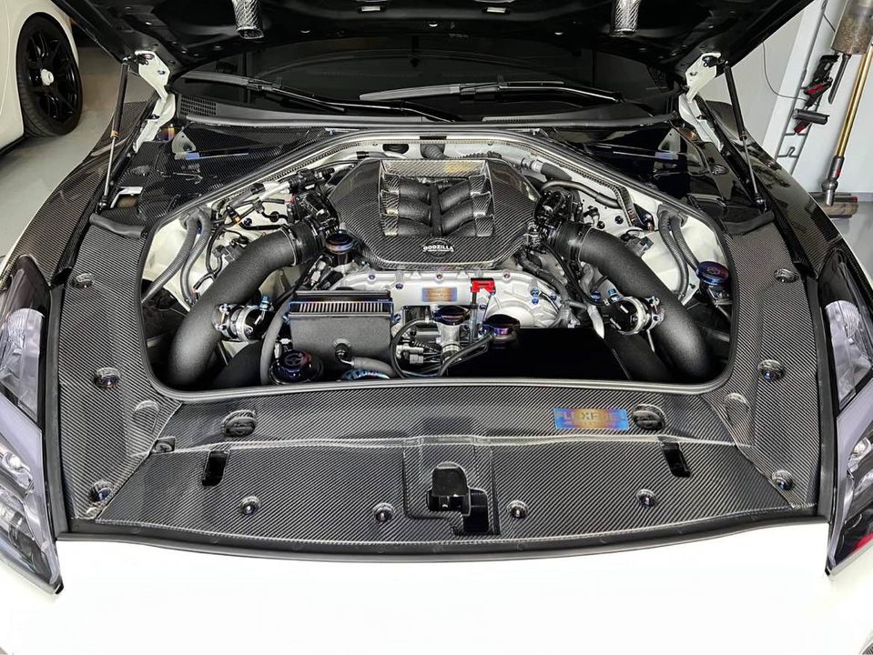 2008-2020 Nissan GT-R R35 Carbon Fiber Engine Bay Cover Set