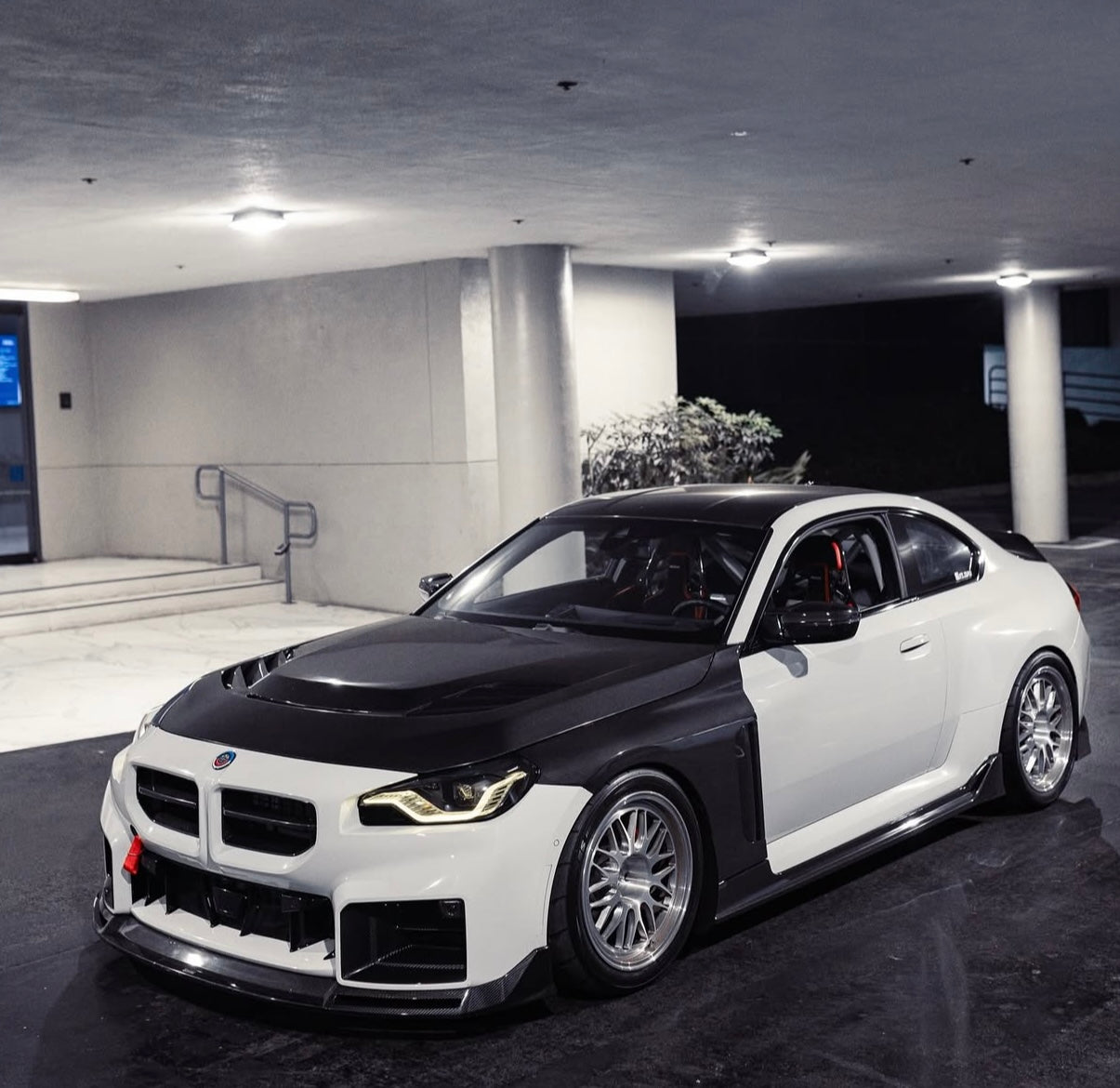 BMW M2 G87 – MP Style Vented Carbon Fiber Front Hood