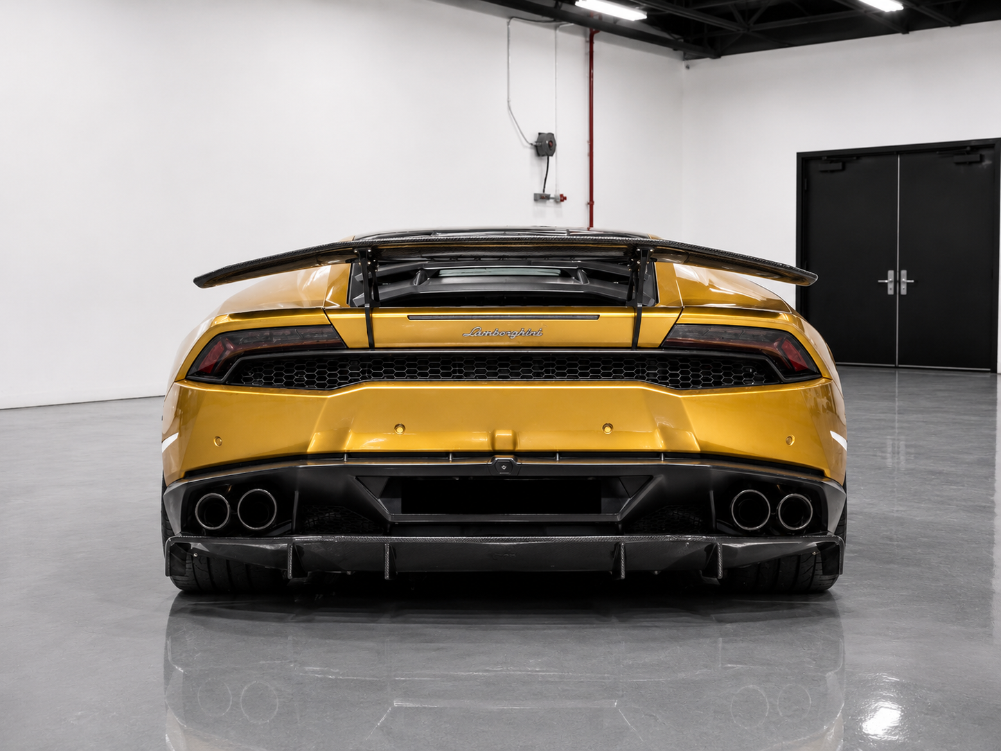 Lamborghini Huracan - Carbon Fiber Rear Diffuser
