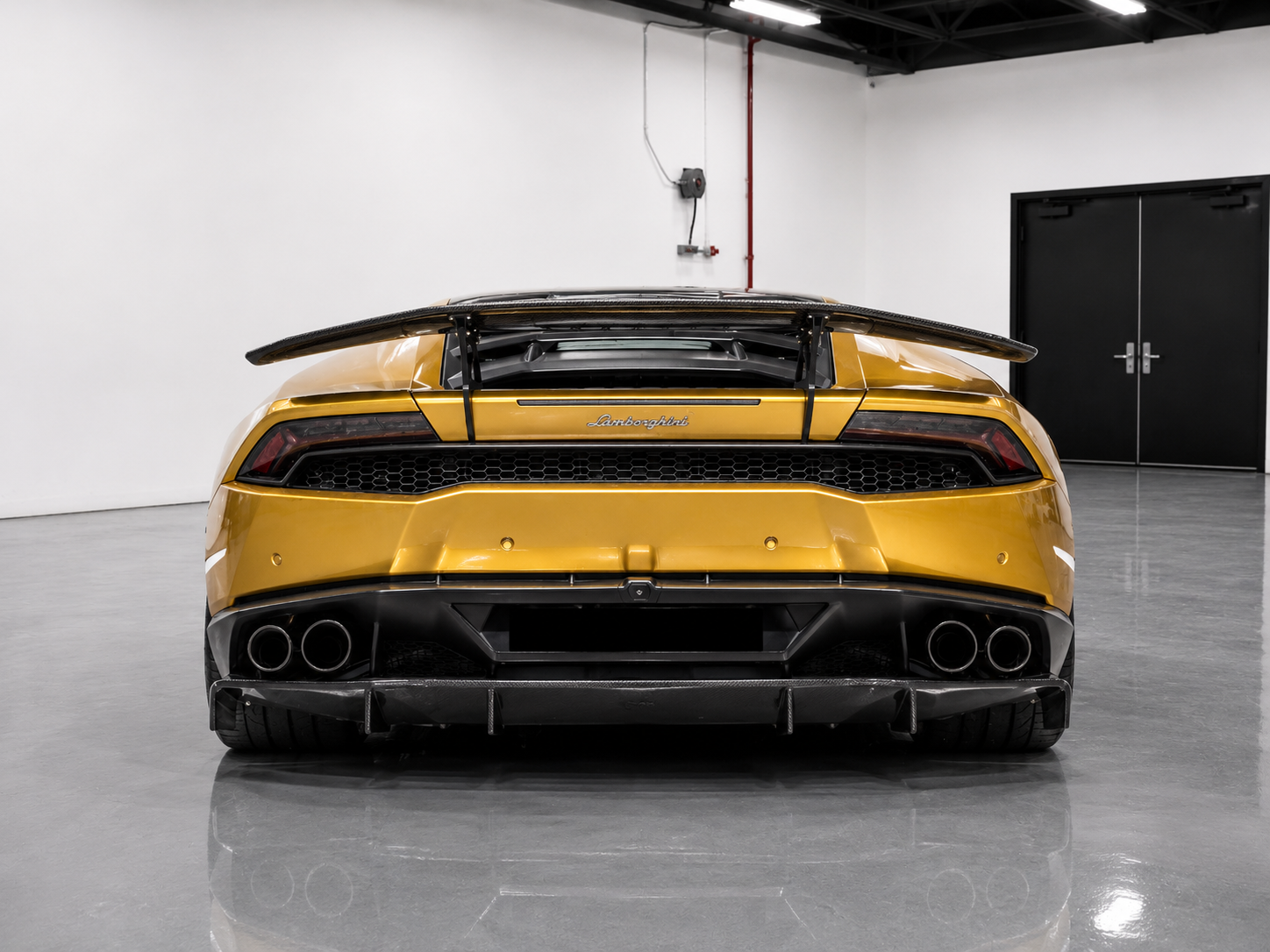 Lamborghini Huracan - Carbon Fiber Rear Diffuser