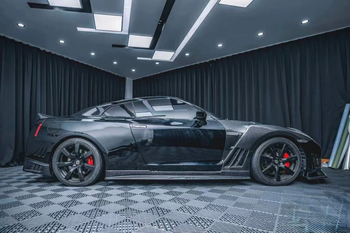 2008-2016 Nissan GT-R R35 IMP Style Carbon Fiber Front Fenders