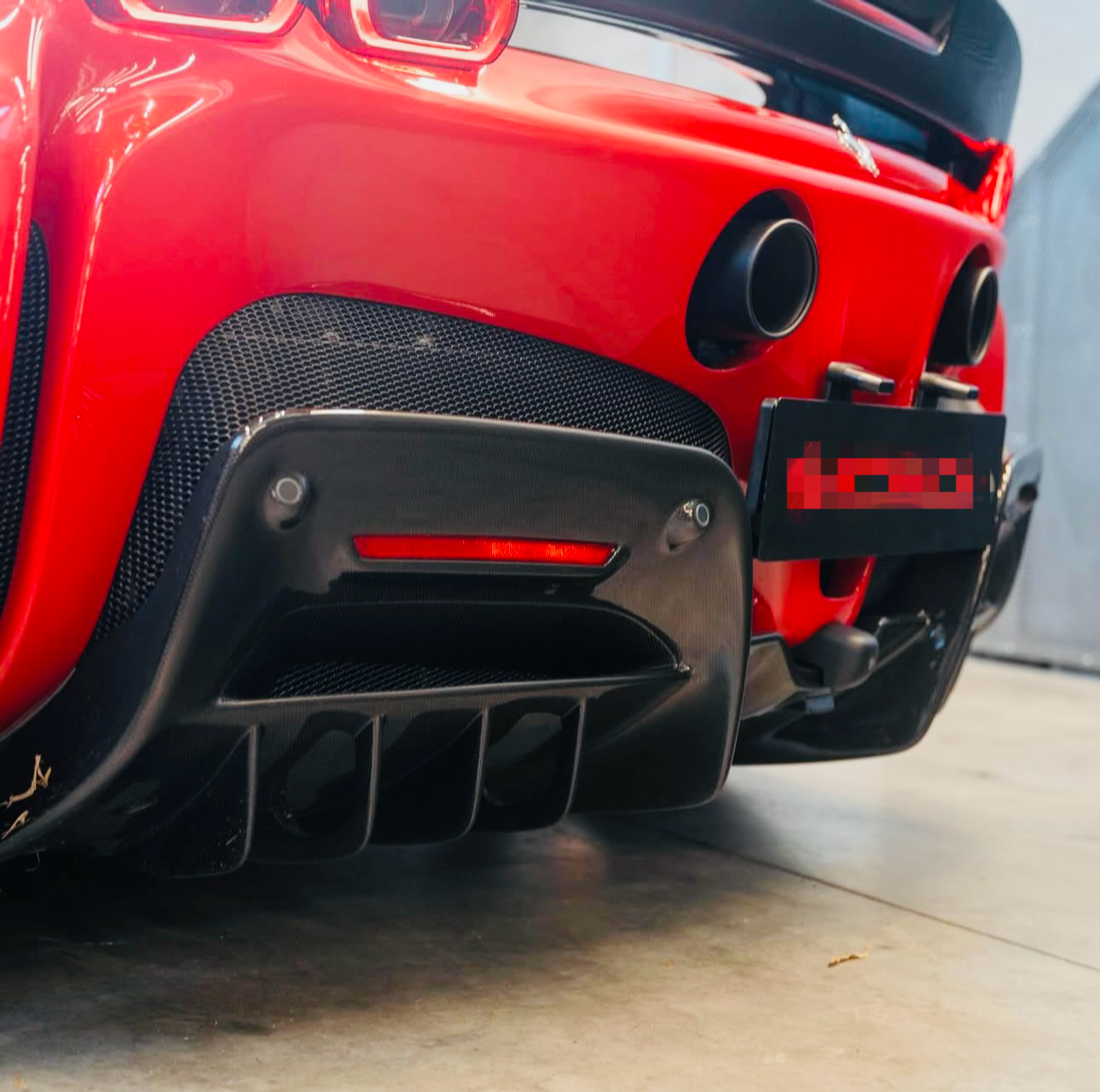 Ferrari SF90 Carbon Fiber Diffuser