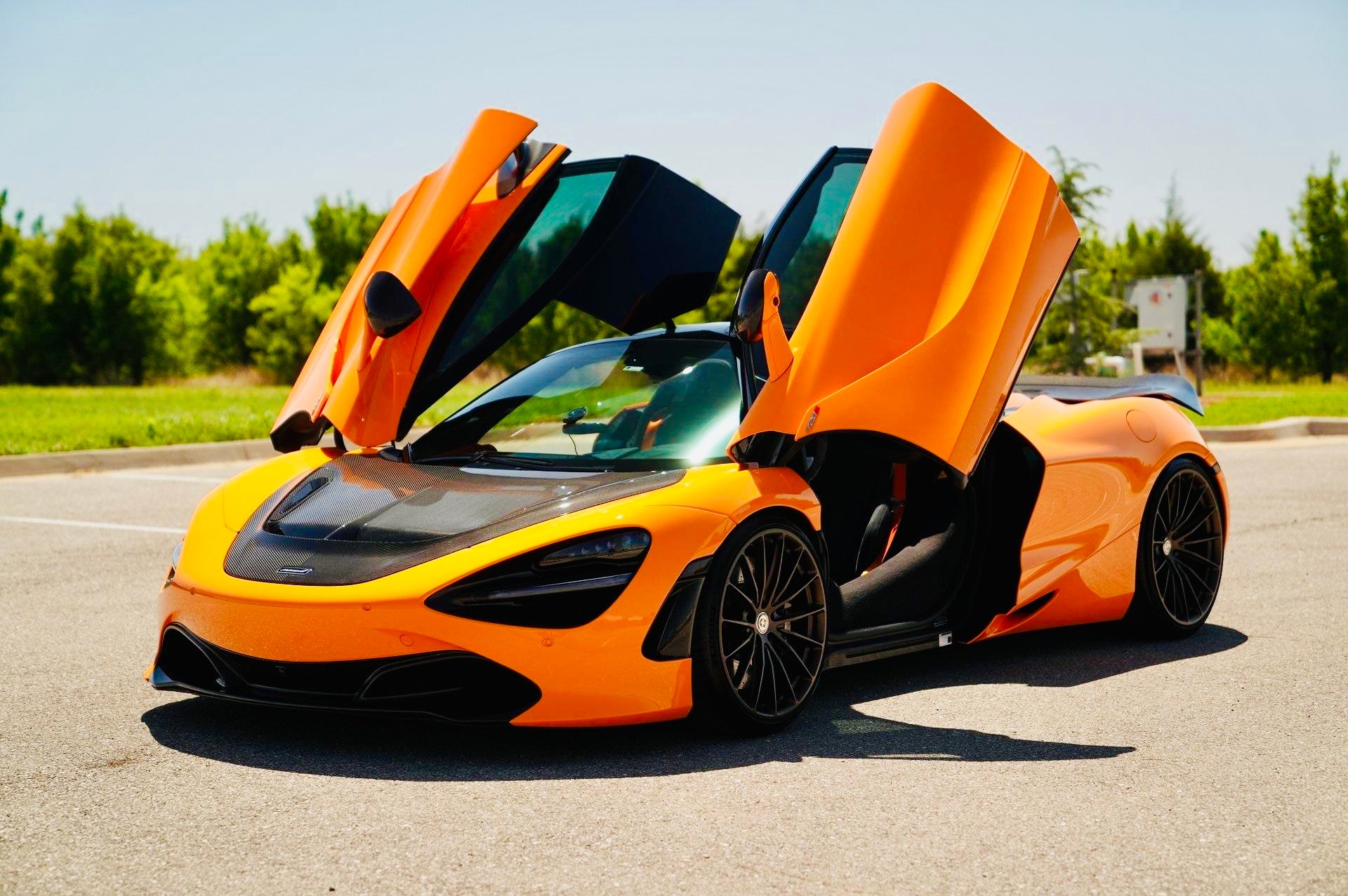 V-Style Vented Carbon Fiber Front Hood – McLaren 720S (2017–2022) - Exotics Carbon Design