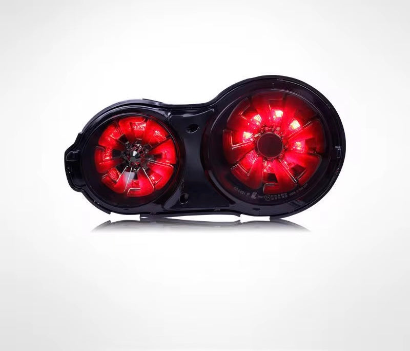 YLC-Style LED Tail Lights for Nissan GT-R R35 (2009–2024) - Exotics Carbon Design