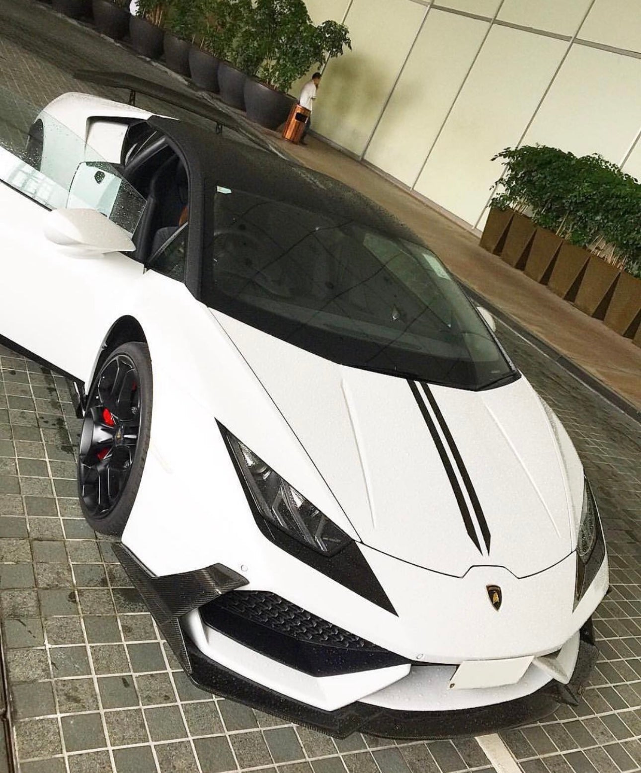 Carbon Fiber Front Diffuser - Lamborghini Huracan LP610/LP580 (2015–2019) - Exotics Carbon Design