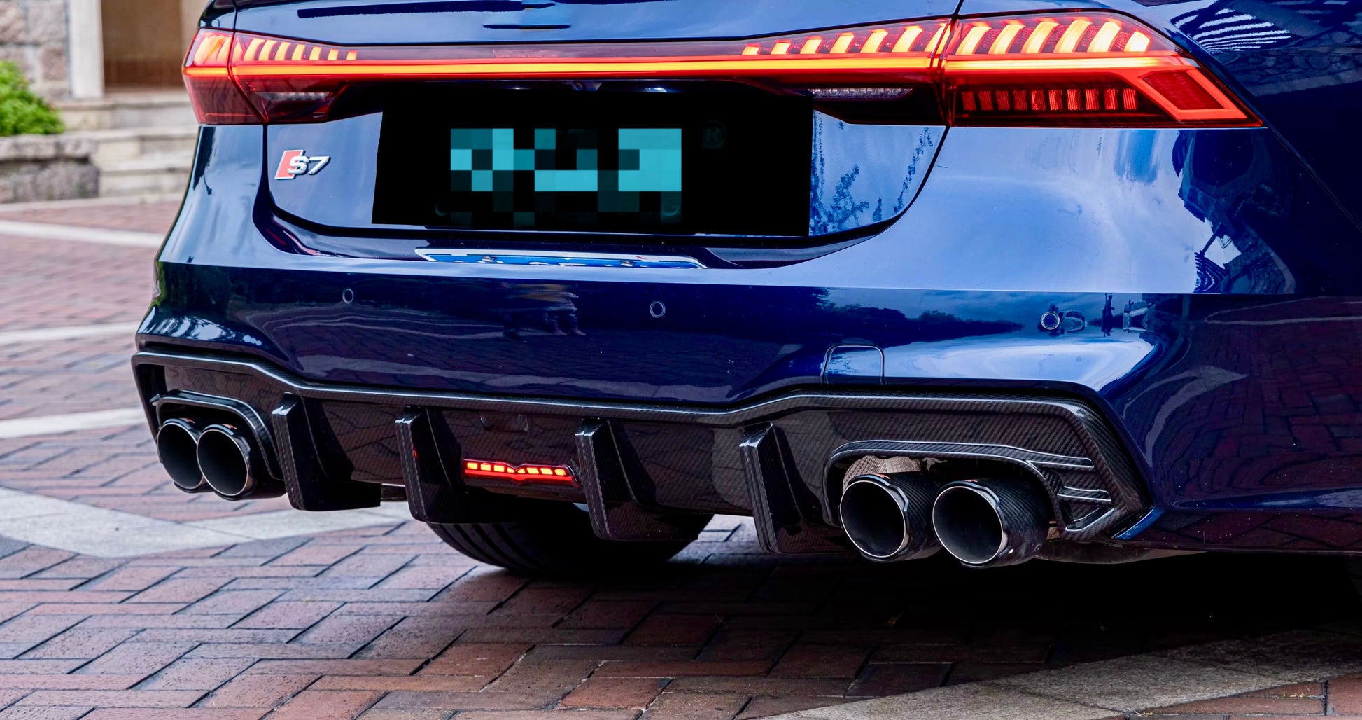 Carbon Fiber Rear Diffuser – Audi A7 / S7 (C8, 2020+) - Exotics Carbon Design