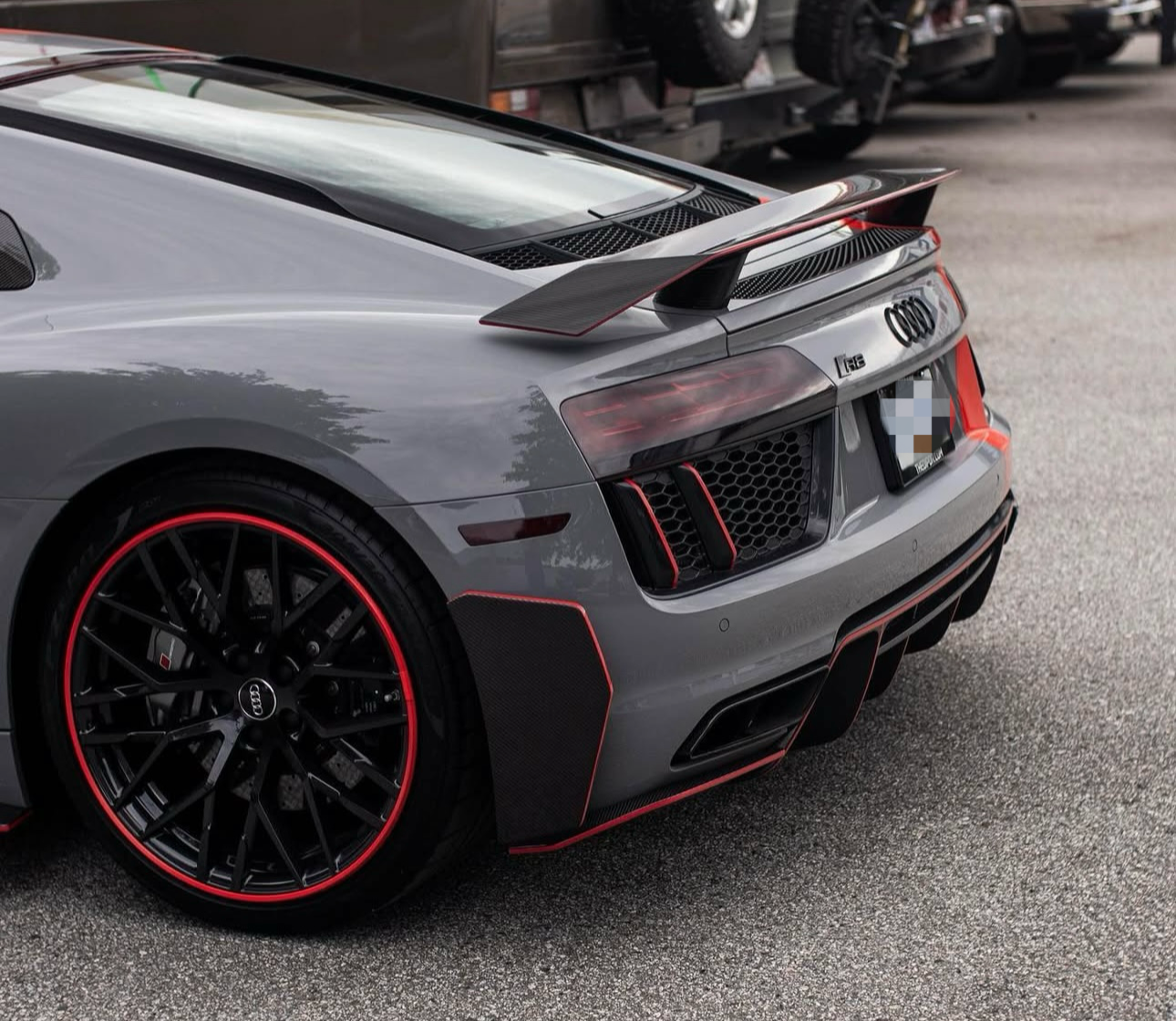 Audi R8 V10 (2016-2019) - Carbon Fiber Rear Bumper Canards - Exotics Carbon Design