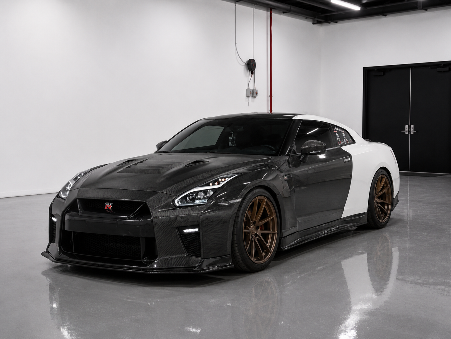 Carbon Fiber Lightweight Doors - Nissan GT-R R35 (2009-2024)