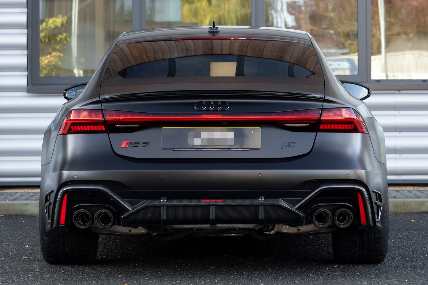 VR Style Carbon Fiber Rear Diffuser – Audi RS7 (2020–2024) - Exotics Carbon Design