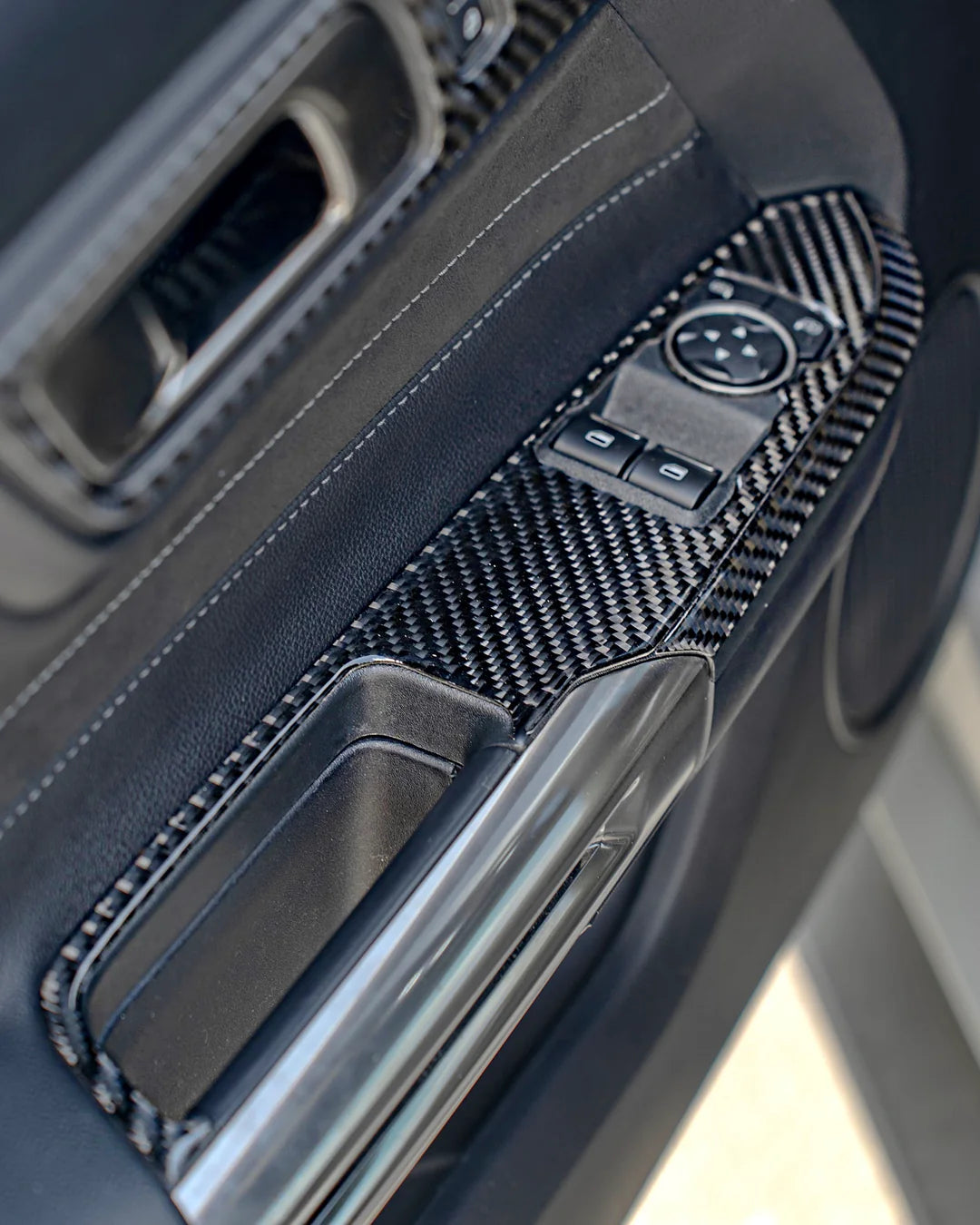 Ford Mustang (2015–2024) – Carbon Fiber Window Switch Panels