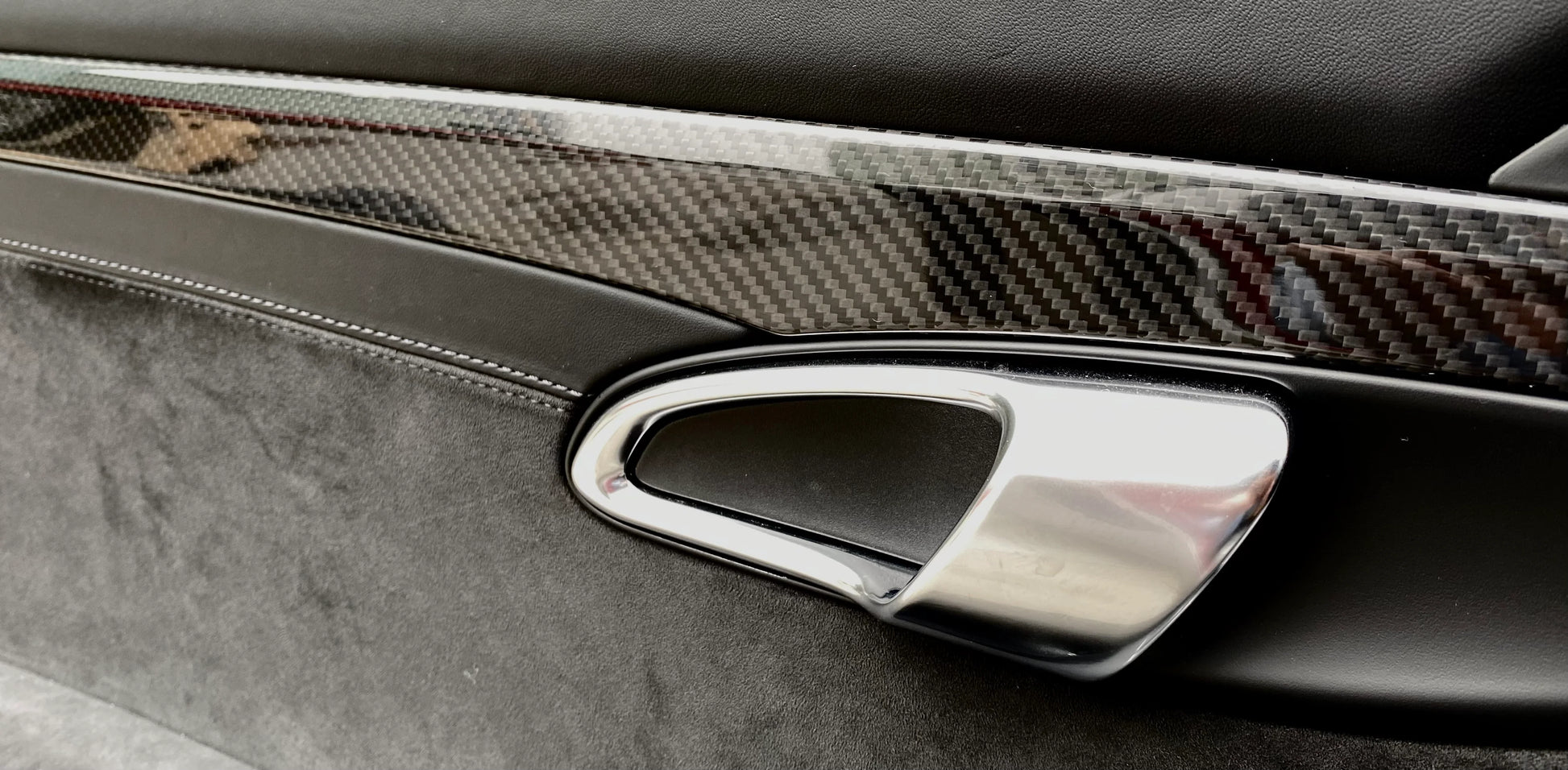 Porsche 718 Cayman – Carbon Fiber Inside Door Trim - Exotics Carbon Design