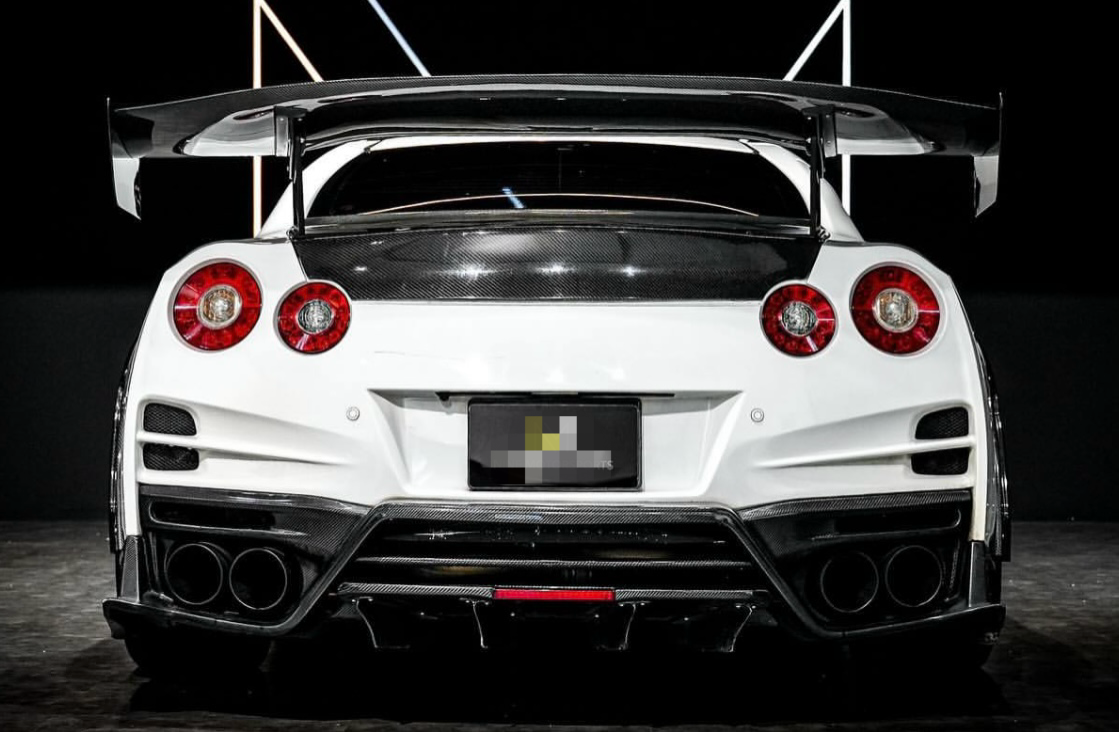 T.S Style Carbon Rear Diffuser with Panels – Nissan GTR R35 (2009–2022) - Exotics Carbon Design