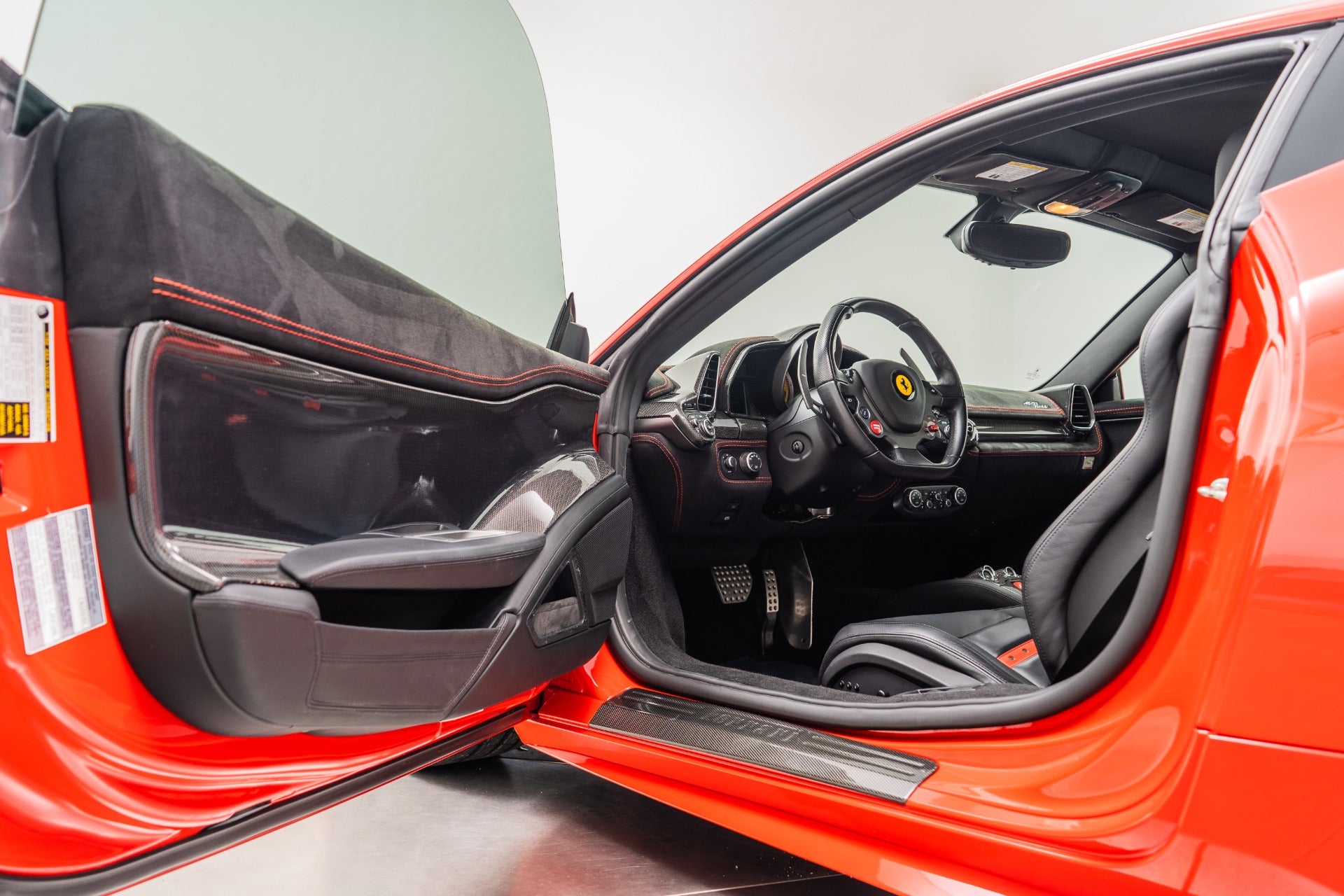 Carbon Fiber Inner Door Panels – Ferrari 458 Italia - Exotics Carbon Design