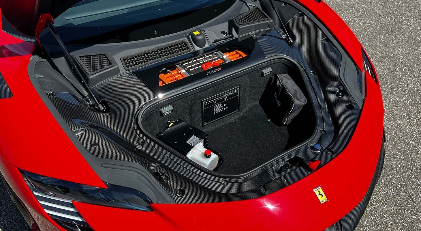 Ferrari SF90 - Carbon Fiber Front Luggage Compartment Cover - Exotics Carbon Design