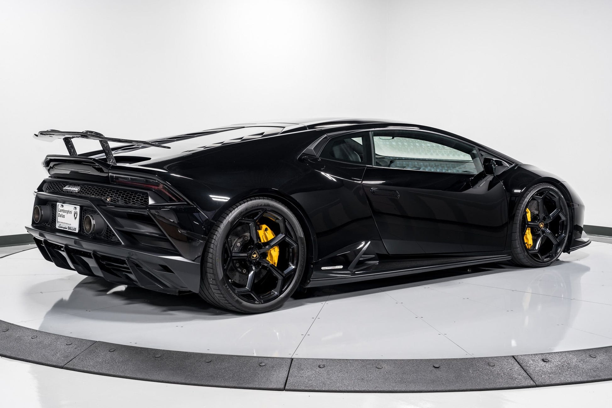 Lamborghini Huracán LP580 / LP610 / EVO - Track Inspired Carbon Fiber Race Spoiler - Exotics Carbon Design