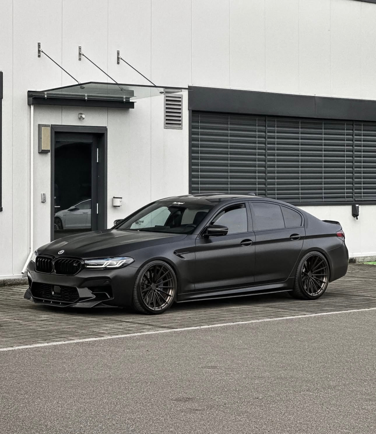 BMW M5 F90 (2017-2022) - Gloss Black Front Lip - Exotics Carbon Design