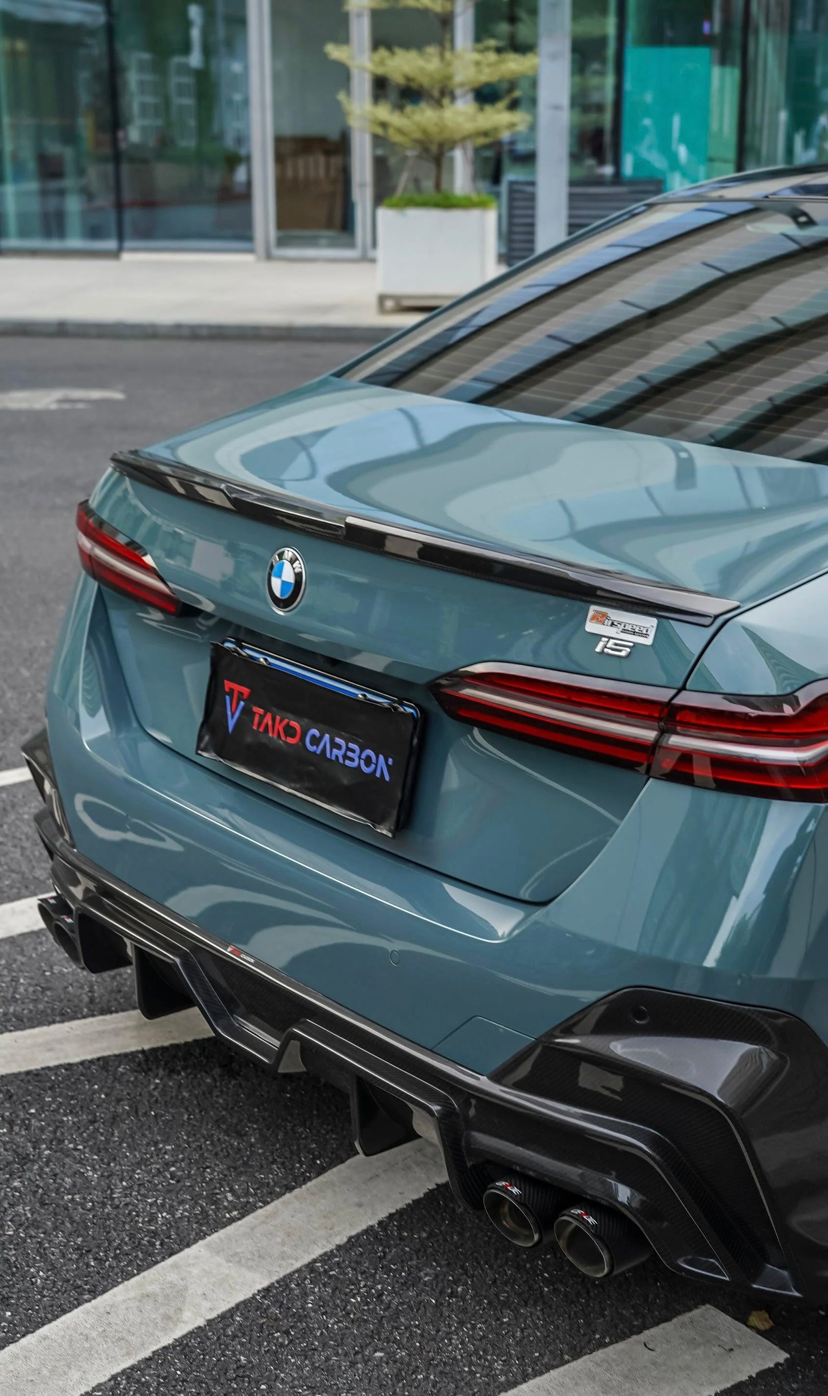 Carbon Fiber Trunk Spoiler 
- BMW 5 Series G60 / i5 / M5 G90 (2024+) - Exotics Carbon Design
